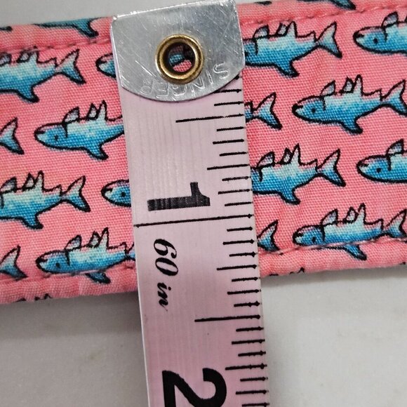 Vineyard Vines Pink Blue Shark Print Cotton Belt Size Medium Silver Buckle - Picture 6 of 7